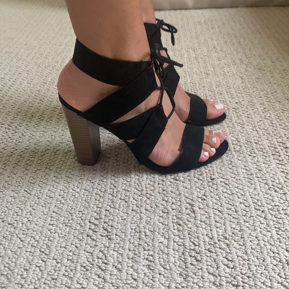 Black Block Heeled Sandals - Picture 3 of 4